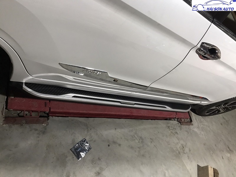 Bậc dẫm lên xuống cho Mitsubishi xpander