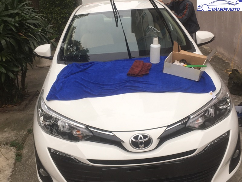 Dán phim cách nhiệt Ntech cho xe vios 2020